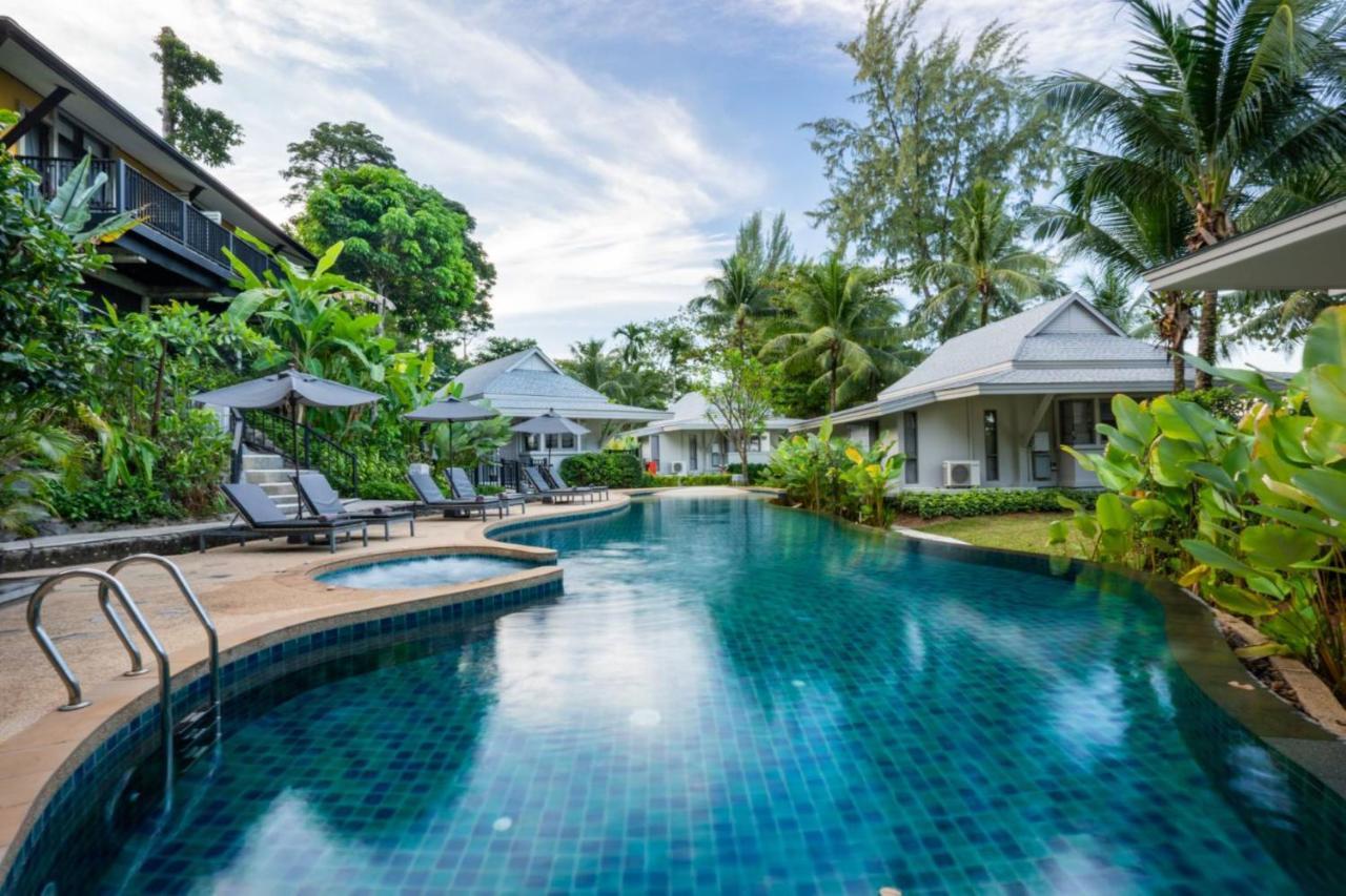 Moracea By Khao Lak Resort Ngoại thất bức ảnh The swimming pool at the resort